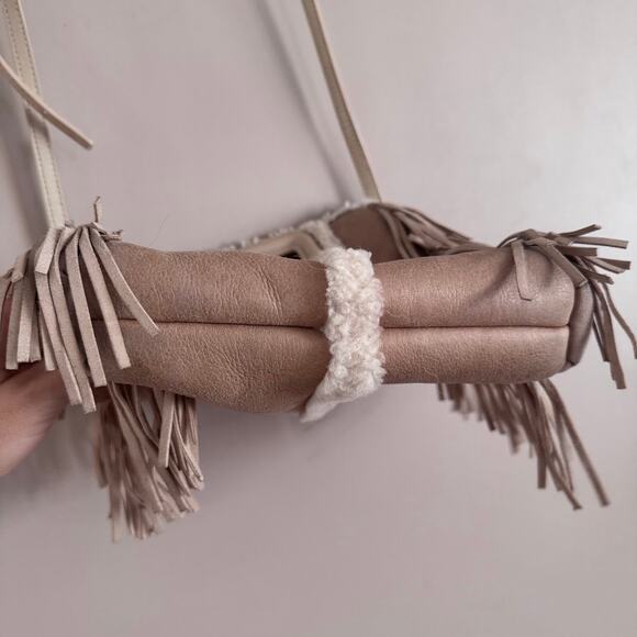 Maje Sheepskin Sherpa Fringe Crossbody Handbag Nude Natural Cream - Picture 4 of 9